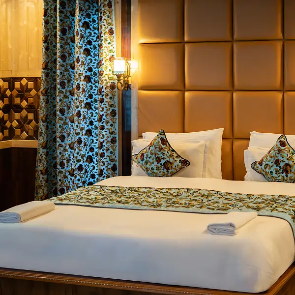 Super Deluxe Rooms – Luxury & Comfort Redefined